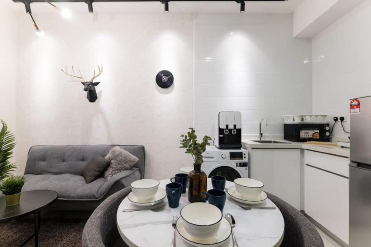 Arte Mont Kiara 3Pax Jacuzzi Pool Gym Near Mitec Matrade Apartment กัวลาลัมเปอร์ ภายนอก รูปภาพ