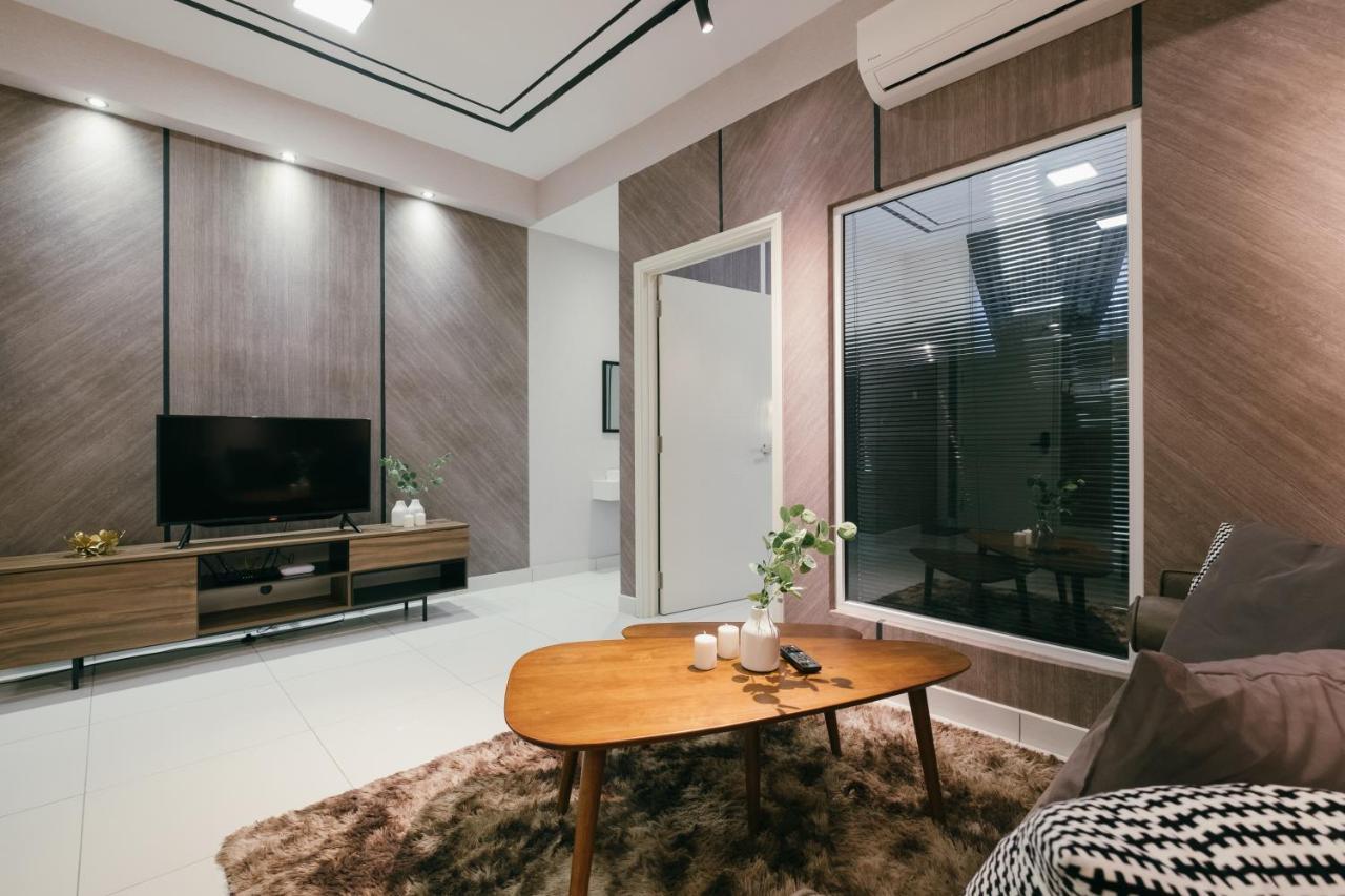 Arte Mont Kiara 3Pax Jacuzzi Pool Gym Near Mitec Matrade Apartment กัวลาลัมเปอร์ ภายนอก รูปภาพ